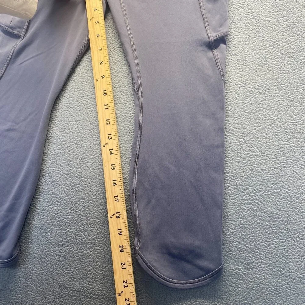 Athleta Cropped Capri Leggings Size M Athletic Pockets 79152 Gray,Running,Comfor